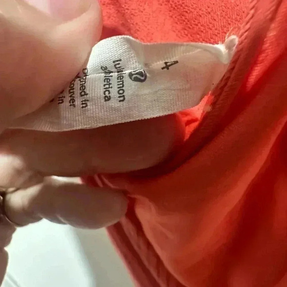 Lululemon Wild Tank Top Atomic Red / Atomic Flower Parfait Pink Size 4 - Picture 4 of 4